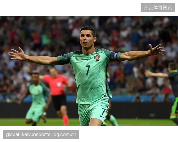 C罗冲刺抢点头槌砸网得分：从天赋到巅峰的“魔法”力量